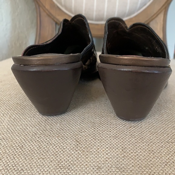 NWOT BCBGirls Western Mule - Picture 4 of 14